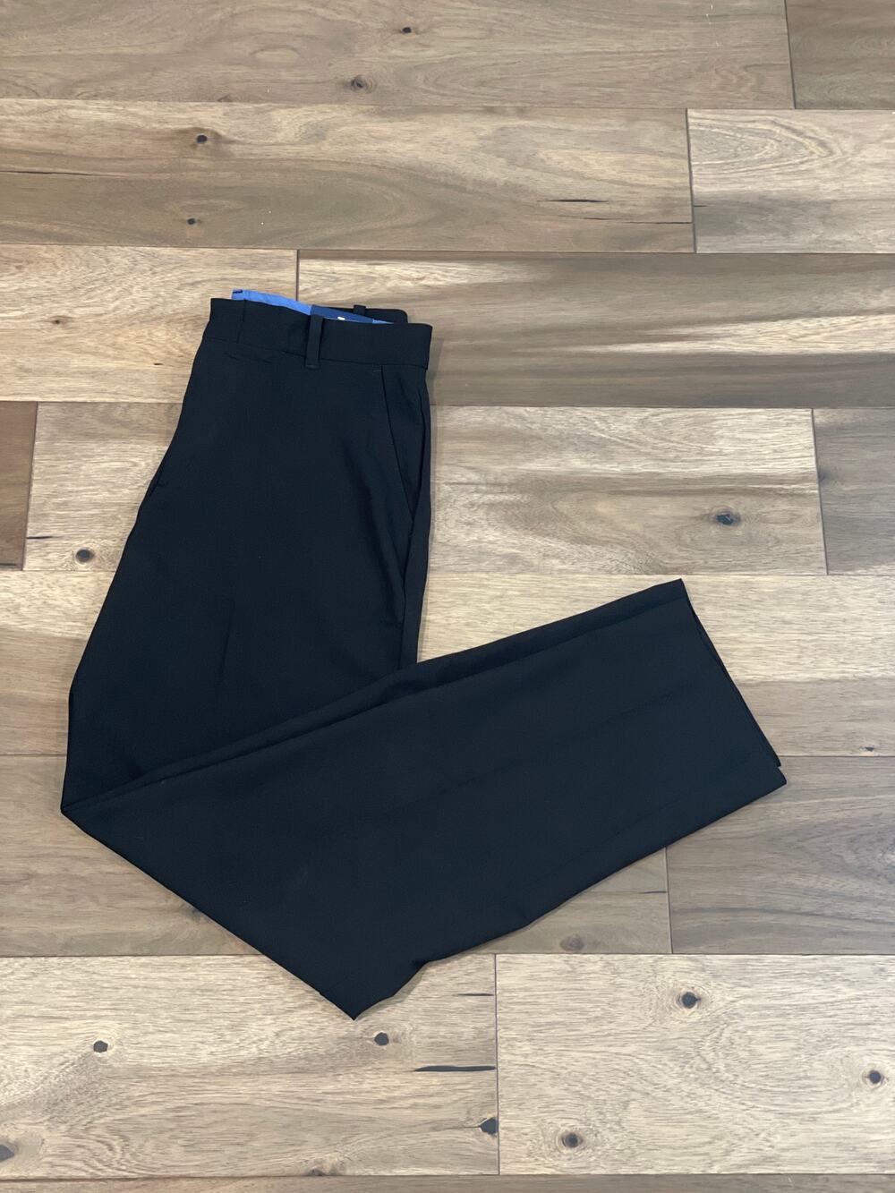 Izod Flat Front Stretch Black Chino Pants NWT Size 20